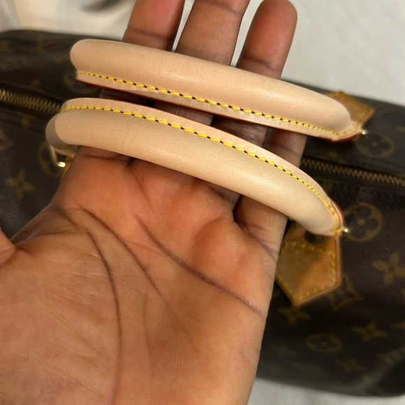 Authentic Louis Vuitton speedy 30 - Picture 6 of 17